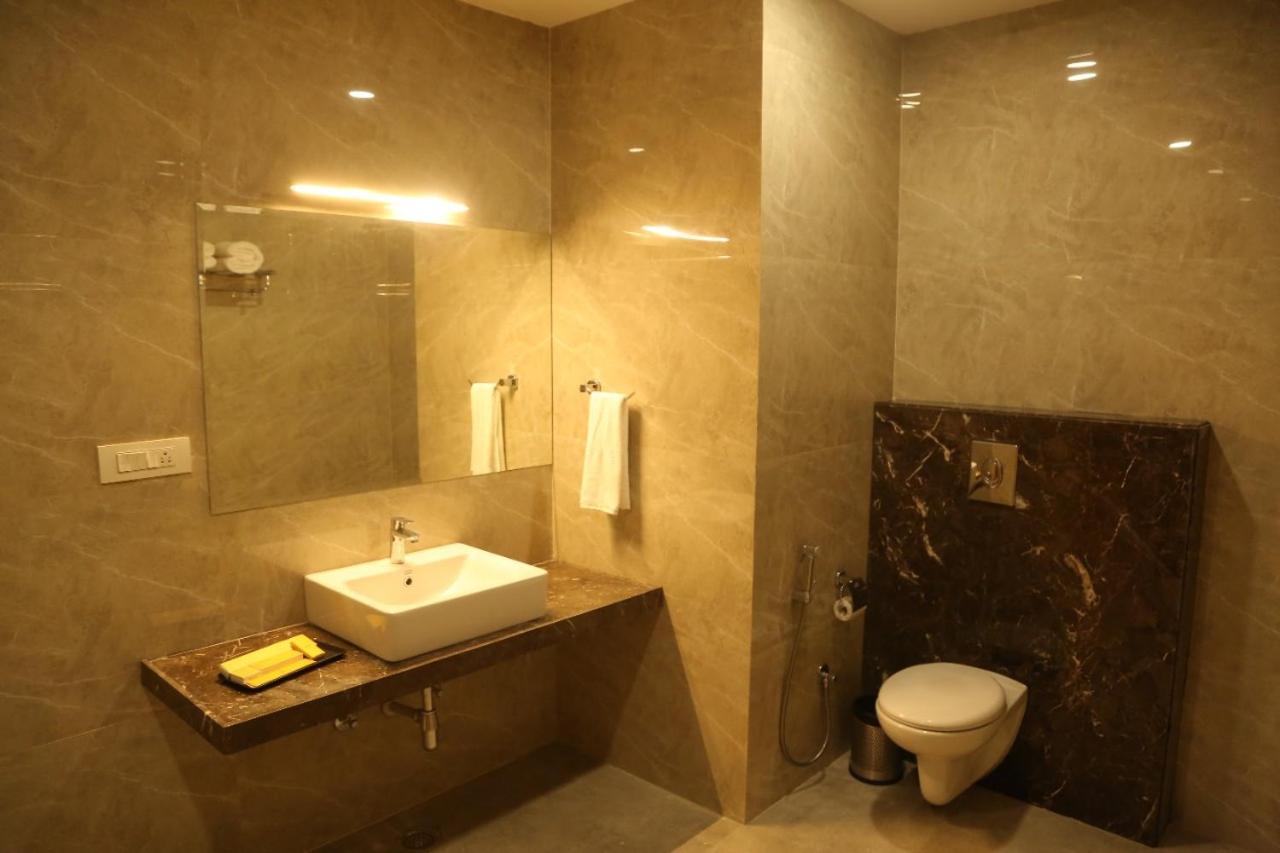 Hotel Bmd The Grand Bhīlwāra Zewnętrze zdjęcie